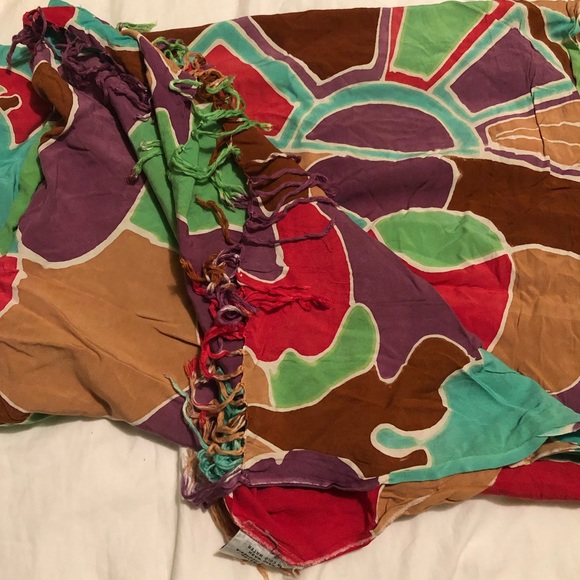 Vintage 100% rayon Made in Indonesia Sarong/beach coverup. By brand Koochee. - Picture 3 of 7